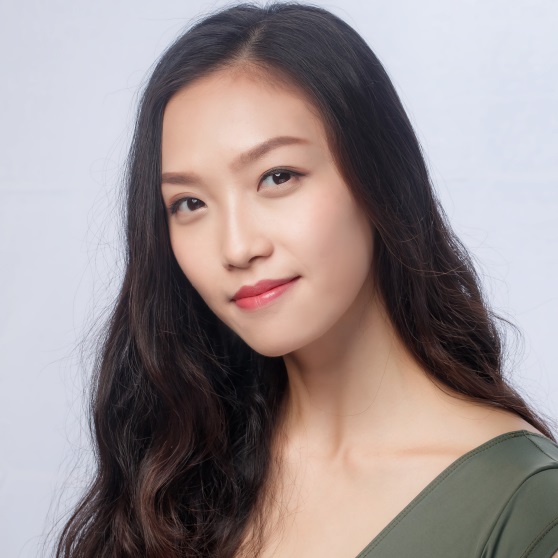 Heidi YU's interview on 'etnet' © Johnson Lam